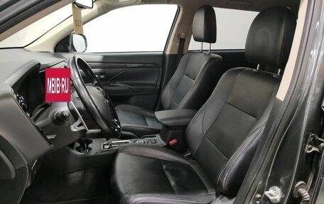 Mitsubishi Outlander III рестайлинг 3, 2015 год, 1 500 000 рублей, 5 фотография