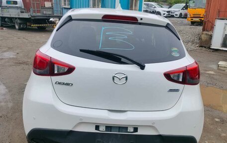 Mazda Demio IV, 2018 год, 1 500 000 рублей, 3 фотография