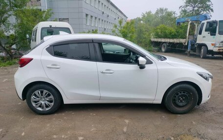 Mazda Demio IV, 2018 год, 1 500 000 рублей, 4 фотография