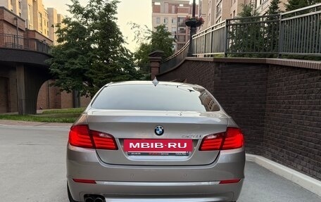 BMW 5 серия, 2012 год, 2 100 000 рублей, 3 фотография