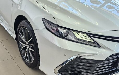 Toyota Camry, 2023 год, 3 749 000 рублей, 5 фотография