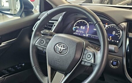 Toyota Camry, 2023 год, 3 749 000 рублей, 26 фотография