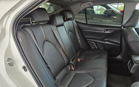 Toyota Camry, 2023 год, 3 749 000 рублей, 19 фотография