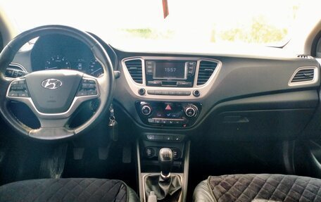 Hyundai Solaris II рестайлинг, 2019 год, 1 650 000 рублей, 34 фотография