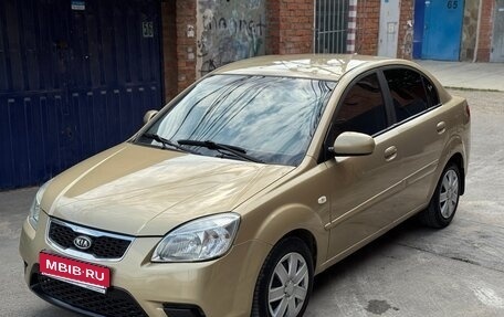 KIA Rio II, 2010 год, 495 000 рублей, 1 фотография