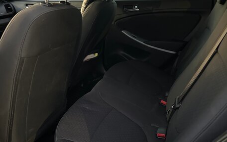Hyundai Solaris II рестайлинг, 2012 год, 825 000 рублей, 9 фотография