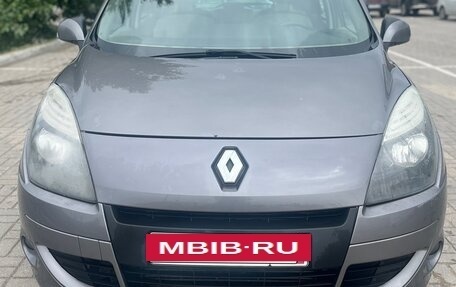 Renault Scenic III, 2010 год, 650 000 рублей, 3 фотография