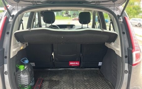 Renault Scenic III, 2010 год, 650 000 рублей, 17 фотография