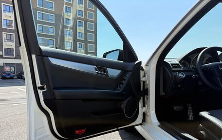 Mercedes-Benz C-Класс, 2010 год, 1 290 000 рублей, 13 фотография