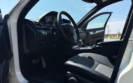 Mercedes-Benz C-Класс, 2010 год, 1 290 000 рублей, 25 фотография