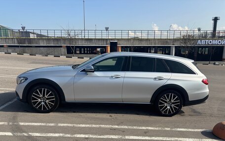 Mercedes-Benz E-Класс, 2019 год, 3 490 000 рублей, 7 фотография