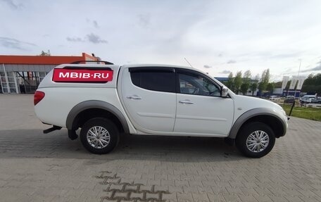 Mitsubishi L200 IV рестайлинг, 2013 год, 1 290 000 рублей, 6 фотография