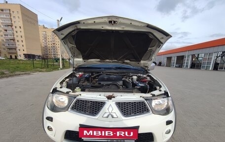 Mitsubishi L200 IV рестайлинг, 2013 год, 1 290 000 рублей, 27 фотография