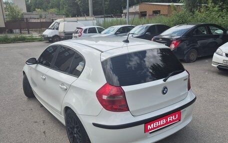 BMW 1 серия, 2009 год, 800 000 рублей, 3 фотография