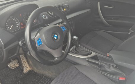 BMW 1 серия, 2009 год, 800 000 рублей, 9 фотография