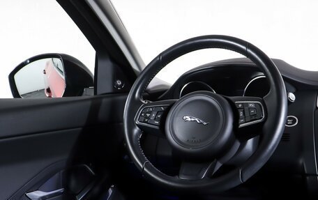Jaguar E-Pace, 2018 год, 2 817 000 рублей, 16 фотография
