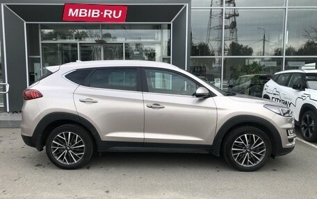 Hyundai Tucson III, 2019 год, 2 040 000 рублей, 4 фотография