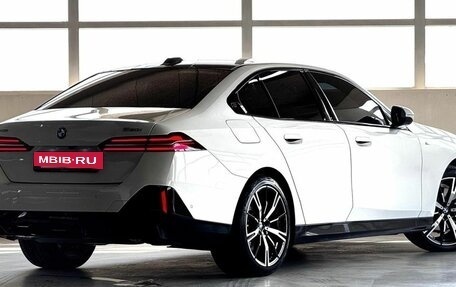 BMW 5 серия, 2024 год, 7 699 999 рублей, 2 фотография
