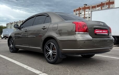 Toyota Avensis III рестайлинг, 2005 год, 790 000 рублей, 4 фотография