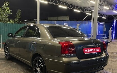 Toyota Avensis III рестайлинг, 2005 год, 790 000 рублей, 20 фотография