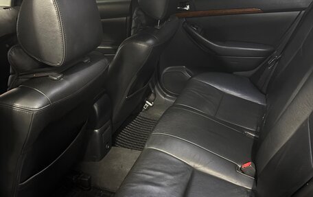 Toyota Avensis III рестайлинг, 2005 год, 790 000 рублей, 28 фотография
