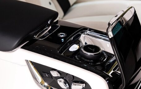 Rolls-Royce Phantom VIII, 2024 год, 135 000 000 рублей, 5 фотография