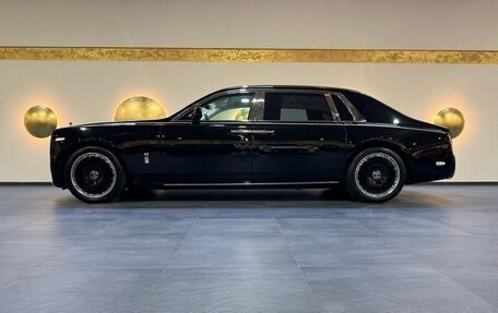 Rolls-Royce Phantom VIII, 2024 год, 135 000 000 рублей, 2 фотография
