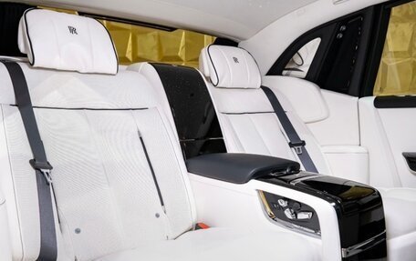 Rolls-Royce Phantom VIII, 2024 год, 135 000 000 рублей, 4 фотография