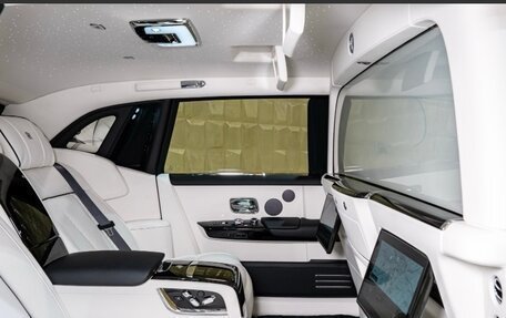 Rolls-Royce Phantom VIII, 2024 год, 135 000 000 рублей, 6 фотография