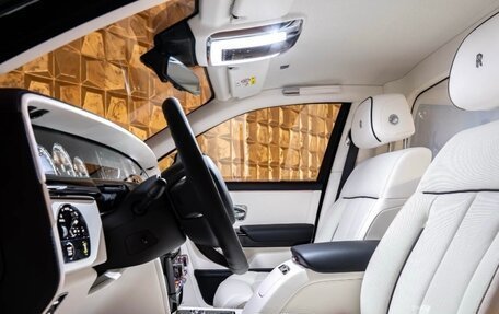 Rolls-Royce Phantom VIII, 2024 год, 135 000 000 рублей, 7 фотография