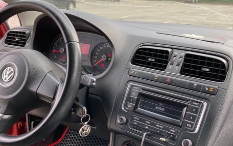 Volkswagen Polo VI (EU Market), 2013 год, 750 000 рублей, 8 фотография