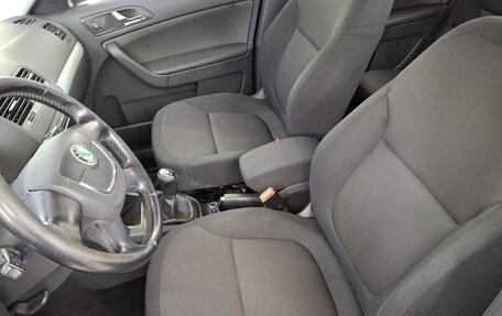 Skoda Yeti I рестайлинг, 2012 год, 990 000 рублей, 5 фотография