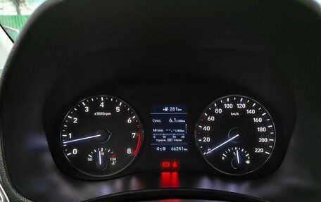 Hyundai Solaris II рестайлинг, 2019 год, 1 300 000 рублей, 14 фотография