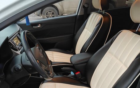 Hyundai Solaris II рестайлинг, 2019 год, 1 300 000 рублей, 7 фотография