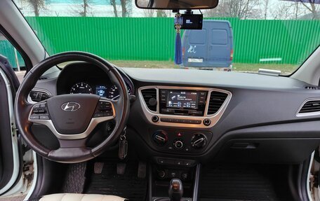 Hyundai Solaris II рестайлинг, 2019 год, 1 300 000 рублей, 9 фотография
