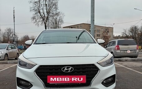 Hyundai Solaris II рестайлинг, 2019 год, 1 300 000 рублей, 3 фотография