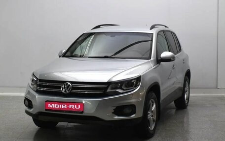 Volkswagen Tiguan I, 2013 год, 990 000 рублей, 1 фотография