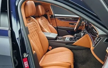Bentley Flying Spur, 2022 год, 17 465 000 рублей, 11 фотография