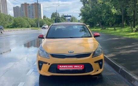 KIA Rio IV, 2019 год, 820 000 рублей, 2 фотография