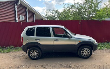 Chevrolet Niva I рестайлинг, 2009 год, 419 000 рублей, 3 фотография