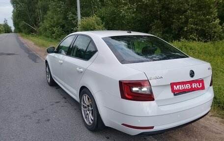 Skoda Octavia, 2018 год, 1 100 000 рублей, 6 фотография