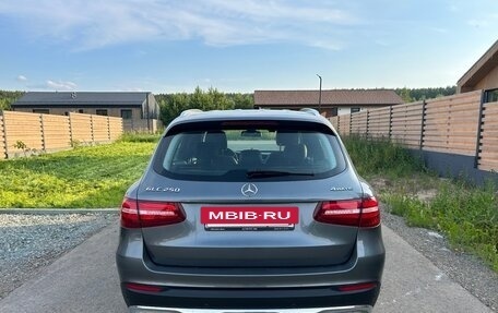Mercedes-Benz GLC, 2018 год, 3 300 000 рублей, 6 фотография
