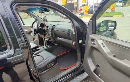 Nissan Navara (Frontier), 2007 год, 950 000 рублей, 11 фотография