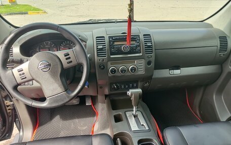 Nissan Navara (Frontier), 2007 год, 950 000 рублей, 16 фотография