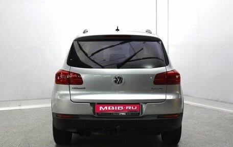 Volkswagen Tiguan I, 2013 год, 990 000 рублей, 3 фотография