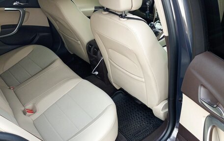 Opel Insignia II рестайлинг, 2013 год, 900 000 рублей, 23 фотография