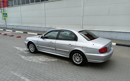 Hyundai Sonata IV рестайлинг, 2004 год, 490 000 рублей, 3 фотография