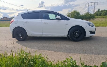 Opel Astra J, 2014 год, 700 000 рублей, 4 фотография