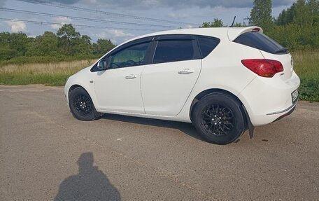 Opel Astra J, 2014 год, 700 000 рублей, 7 фотография