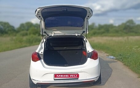 Opel Astra J, 2014 год, 700 000 рублей, 11 фотография